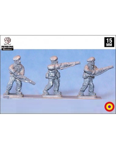 15mm Republican infantry advancing in beret