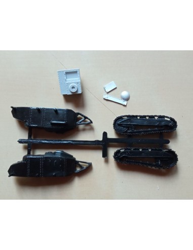 1/72 Renault TSF tank - Boxed kit