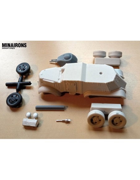 1/72 Chevrolet AAC - Boxed kit